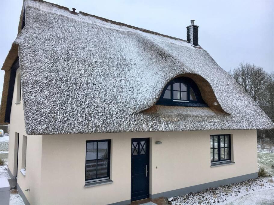 Stilvolles Reetdachhaus Coastline An Der Ostsee Groß Schwansee Kültér fotó